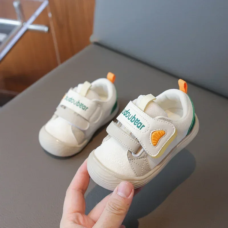 Baskets décontractées à semelle en caoutchouc pour enfants, chaussures de marche pour tout-petits, anti-alde, haute qualité, mode bébé, nouveau, printemps, automne, 2024