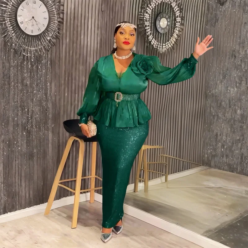 فساتين أفريقية أنيقة للنساء فساتين حفلات الزفاف التقليدية المطرزة بازان Dashiki الأزواج الأفريقيين مطابقة الملابس