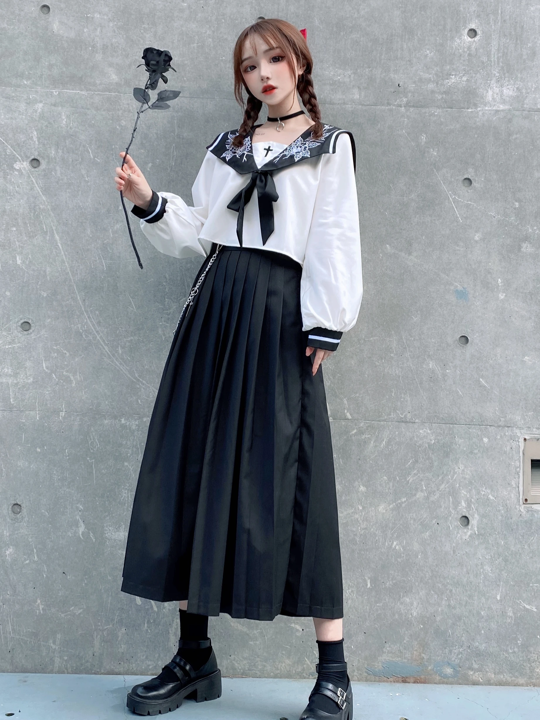 

Оригинальный дизайн Miub: Темная школьная форма в стиле JK с вышивкой, коллекция «Bad Girl», осенний повседневный спортивный комплект