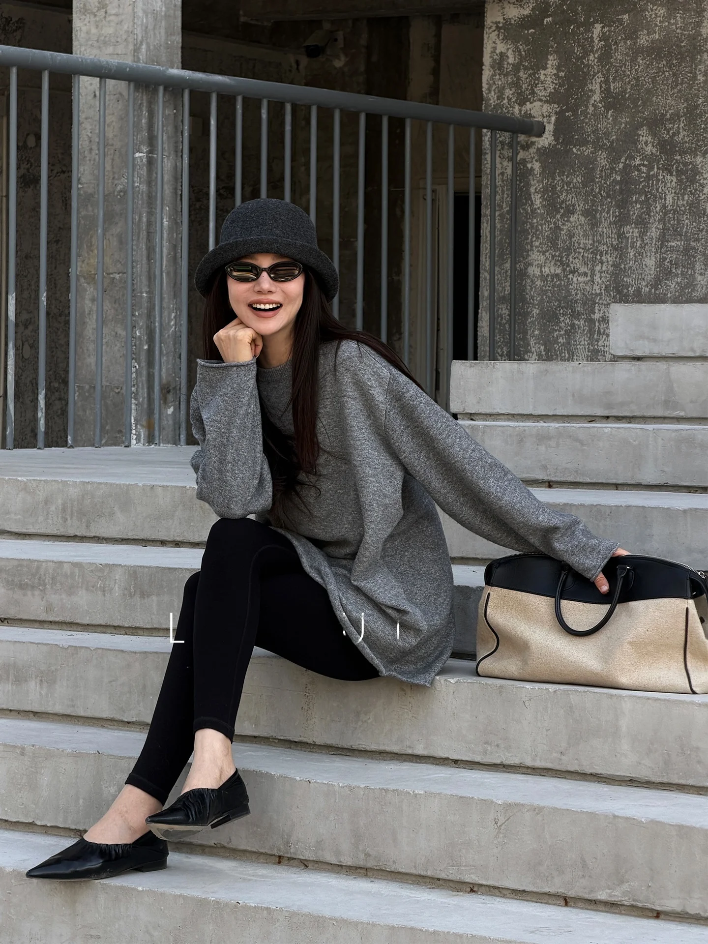 

Женский зимний свитер LiHuiEr Lazy Round Neck: простой базовый джемпер свободного кроя из мягкой шерстяной смеси, удобный повседневный топ