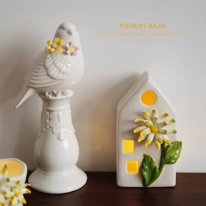 Exquisite Hand-pulled Flowers Colorful Three-dimensional Floral Country Candlestick Home Decoration Ceramic Ornament