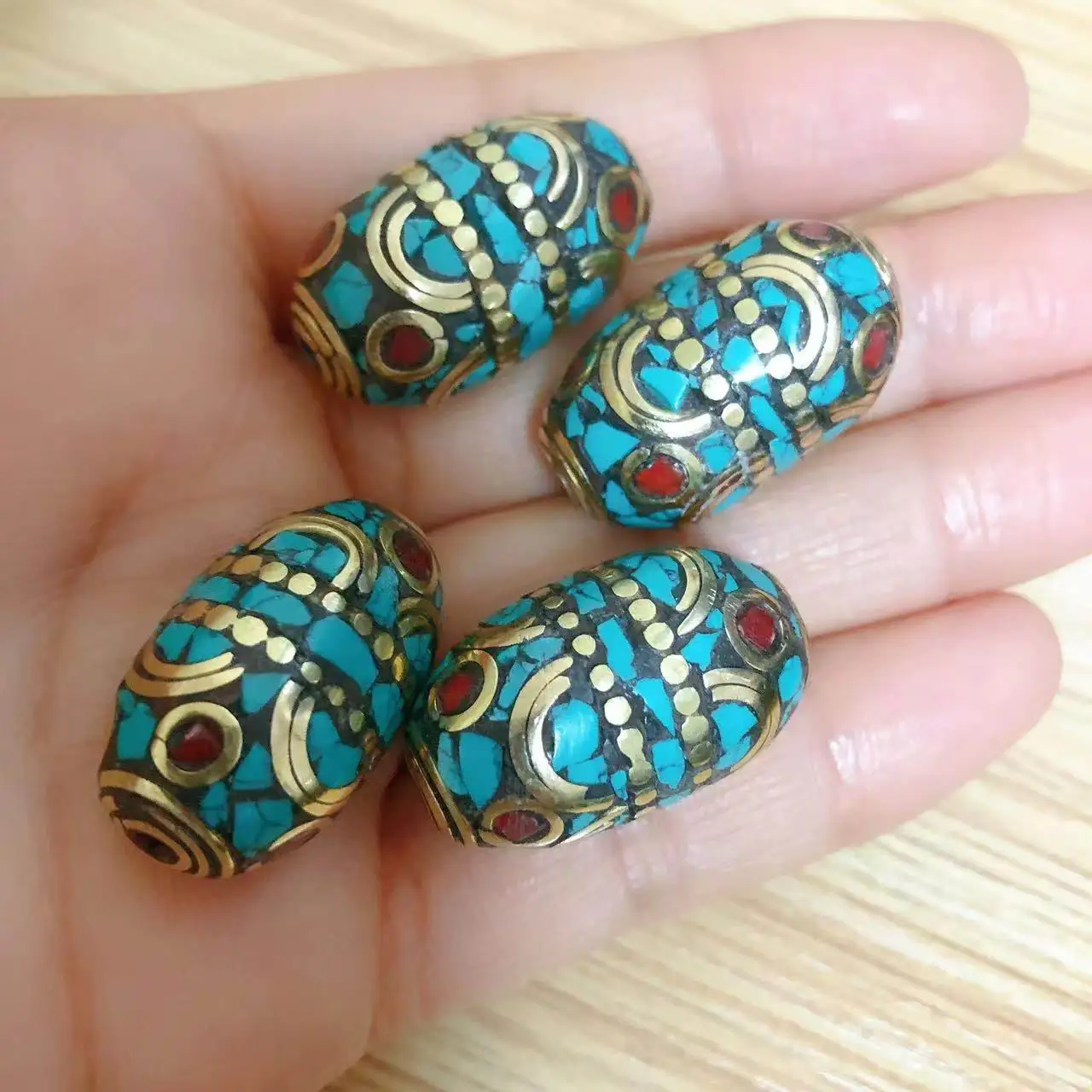 BD280  Nepal Handmade Beads Brass Inlaid Turquoises Coral Stone Oval Diy Beads Jewelry Accessory 4 PCS Beads Lot