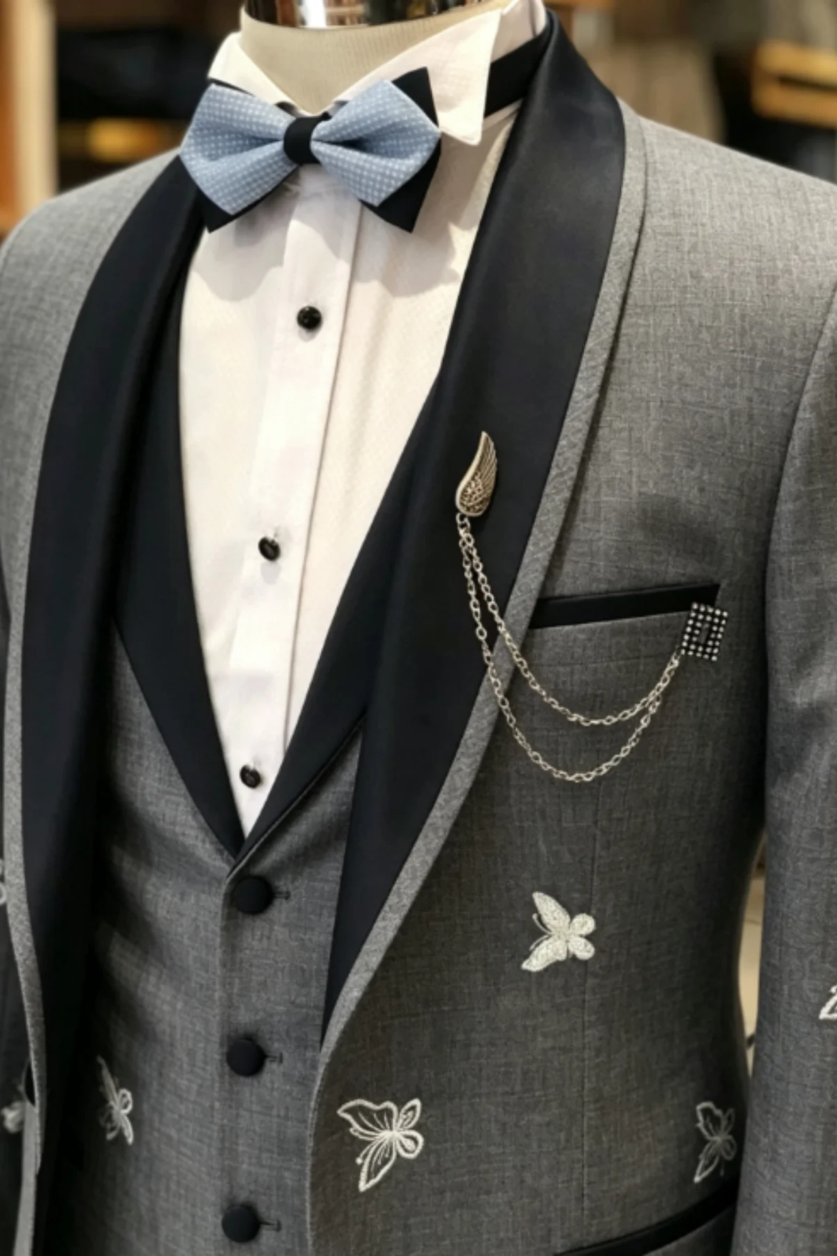 Customized Grey White Butterfly Embroidery Groom Wedding Tuxedos 3 Pieces Sets Slim Fit Shawl Laple Men Suits Male Party Blazers