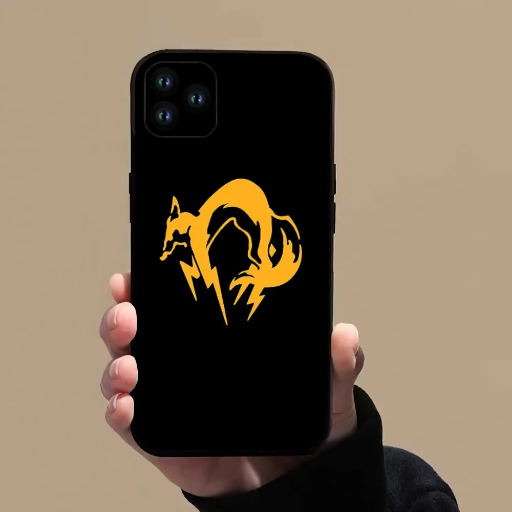 Hot Game Metal Gear Solid Phone Case For iPhone 11 12 13 14 15 Mini Pro XS Max X S Plus XR Shell