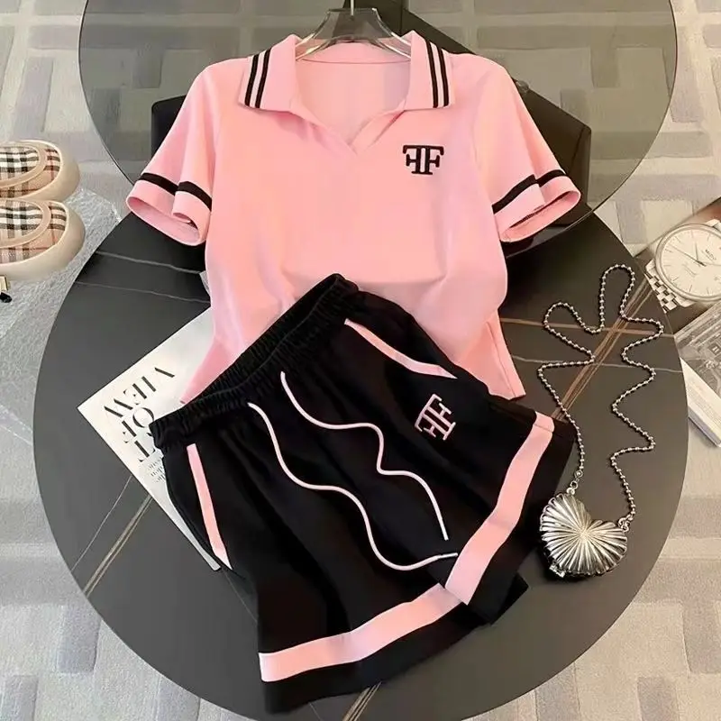 أزياء Athleisure أزياء قطعتين دعوى الصيف كل مباراة المرقعة إلكتروني قصيرة الأكمام بدوره إلى أسفل طوق فضفاض مطابقة مجموعات