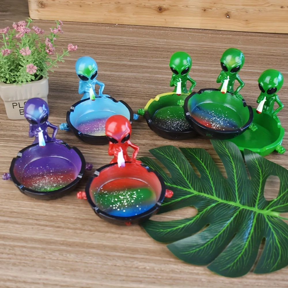 1PC Alien Ashtray Resin Ashtray Exquisite Alien Style Ashtray Make A Personalized Creative Alien Ashtray