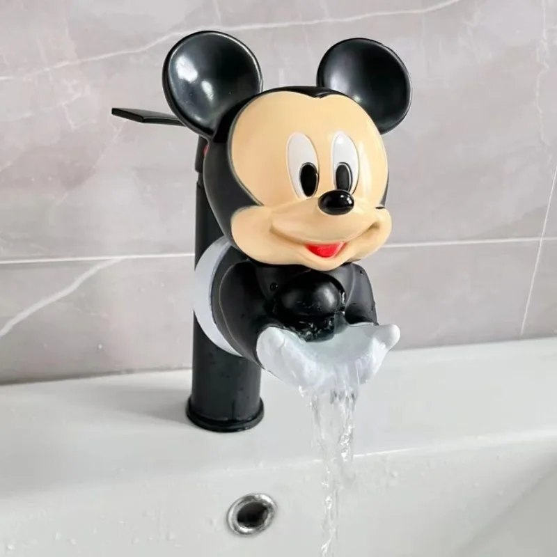 Mickey and Minnie animation peripheral creative funny faucet extender home bathroom faucet children\'s anti-splash water artifact