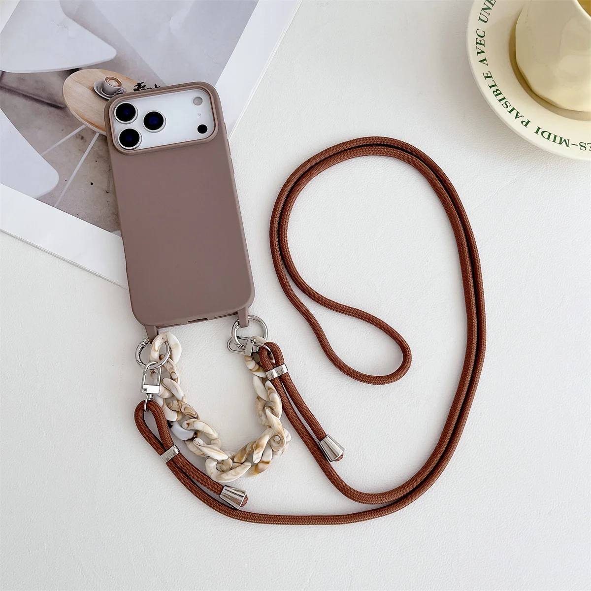 

Мягкий силиконовый чехол для телефона с ремешком через плечо для IPhone 17 Air 16 15 Plus 14 12 13 11 Pro Max, противоударный чехол с ремешком