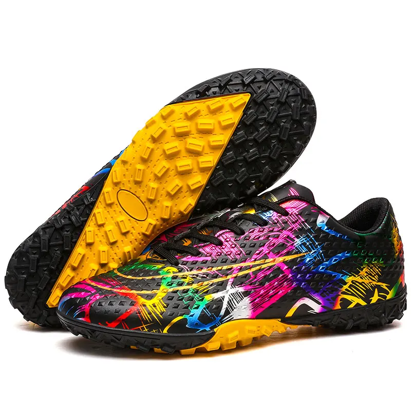 

2025 Football Shoes Football Boots Men Sports Soccer Shoes High Quality Society Match Professional Outdoor Grass Training Ultral