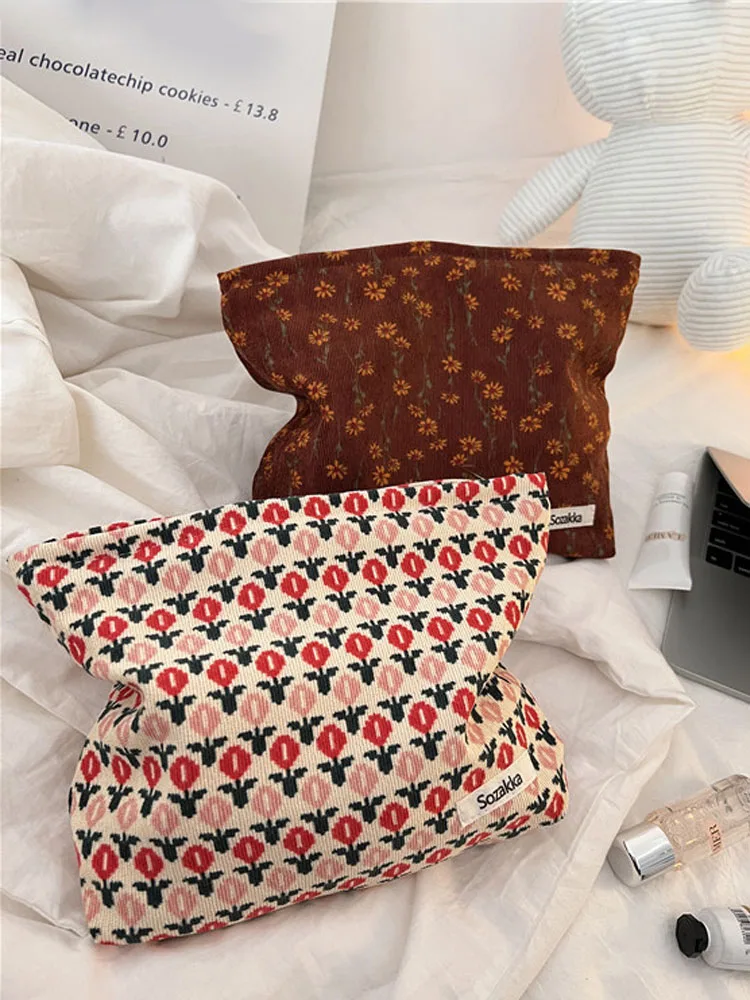 Toiletrys Organizer Cosmetic Bags Girl Outdoor Travel Makeup Bag Floral Woman Personal Zipper Clutch Phone Purse Beauty Cases