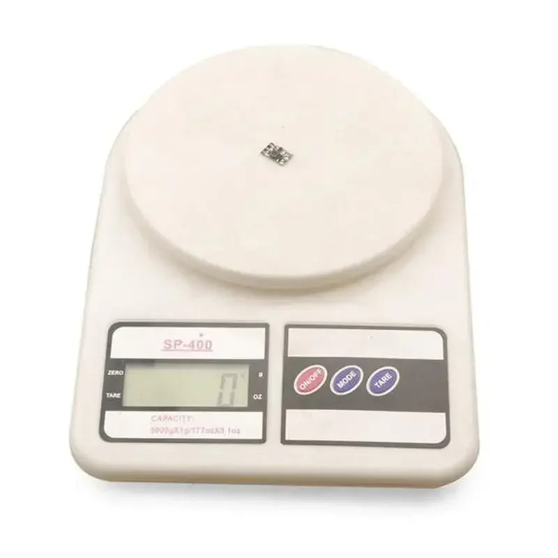 Modulo micro di alimentazione regolatore booster di tensione DC-DC da 3,7 V a 5 V