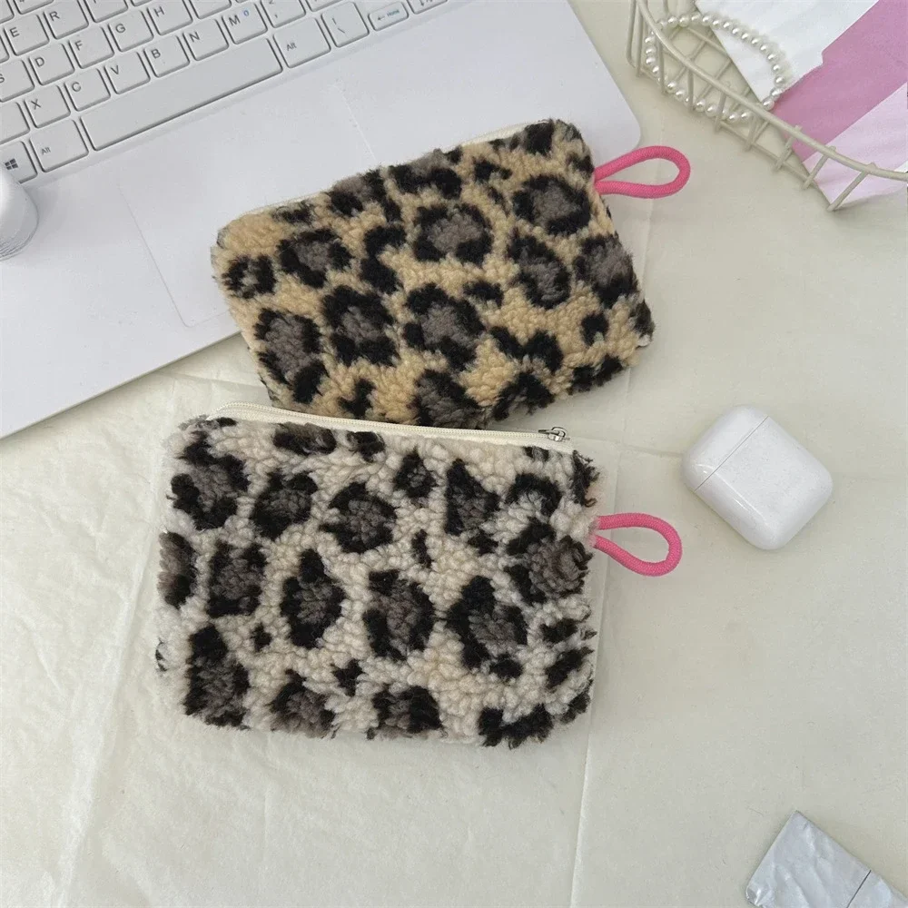 Pink Heart Pattern Plush Coin Purse Cute Wallet Women Lipstick Earphone Coin Key Money Storage Bag Student Card Bag Zipper Purse