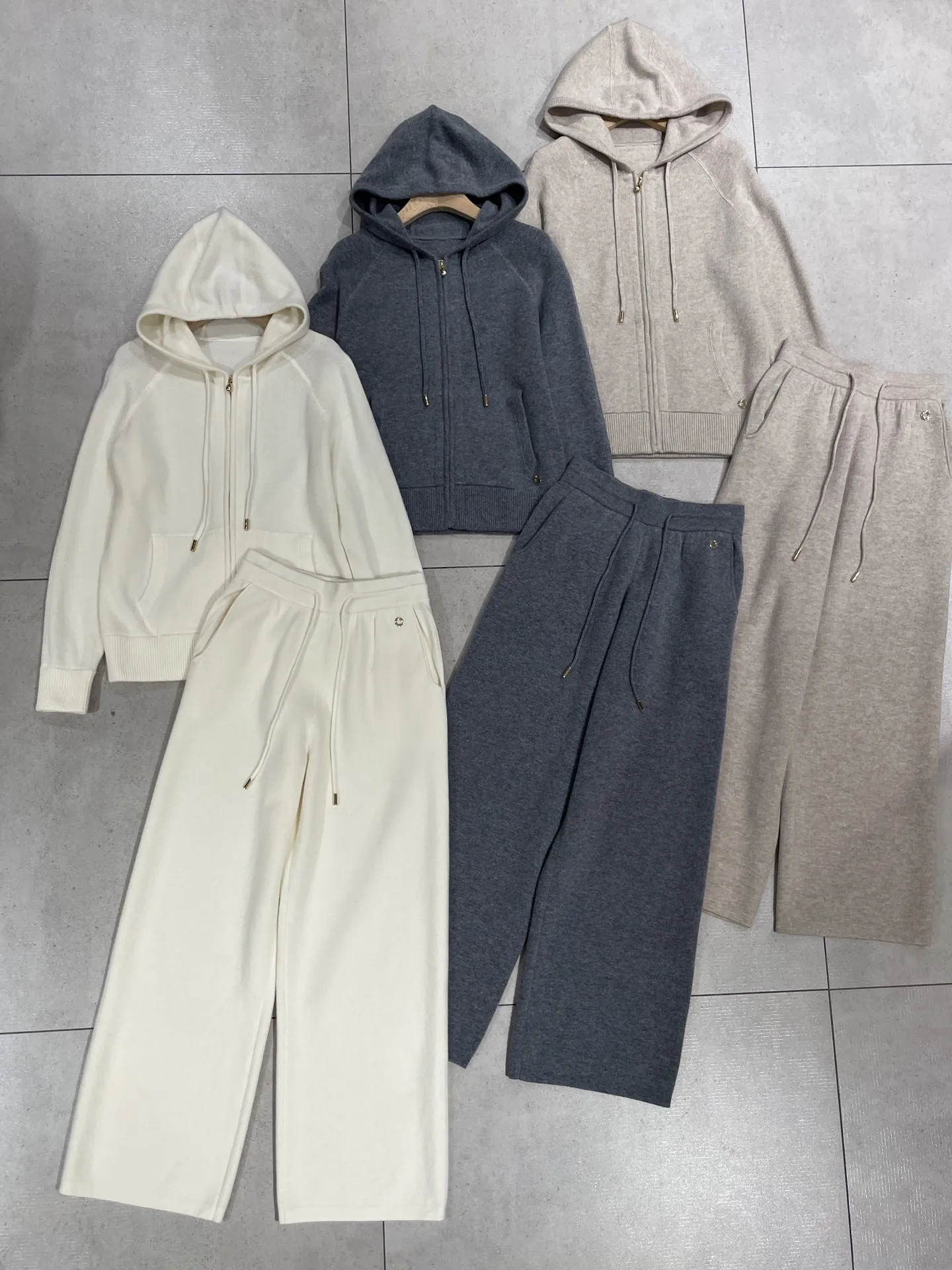 

Women's 100% Cashmere Pants Suit Autumn 2025 Long Sleeve Hooded Cardigan + Elastic Waist Wide Leg Pants Loose Knitted Set