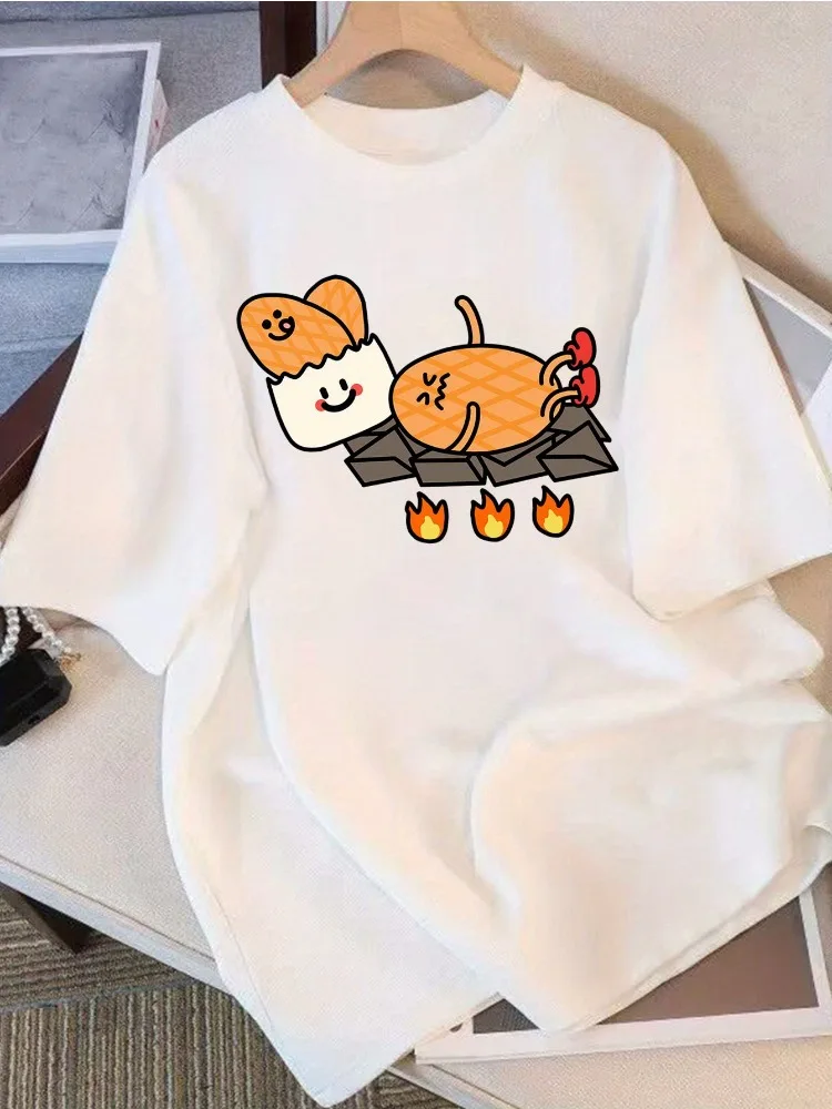 

Women's T-Shirt: Adorable Cartoon Cotton Candy and Fried Egg Print Black Loose-Fit Crew Neck T-Shirt Casual Everyday Top