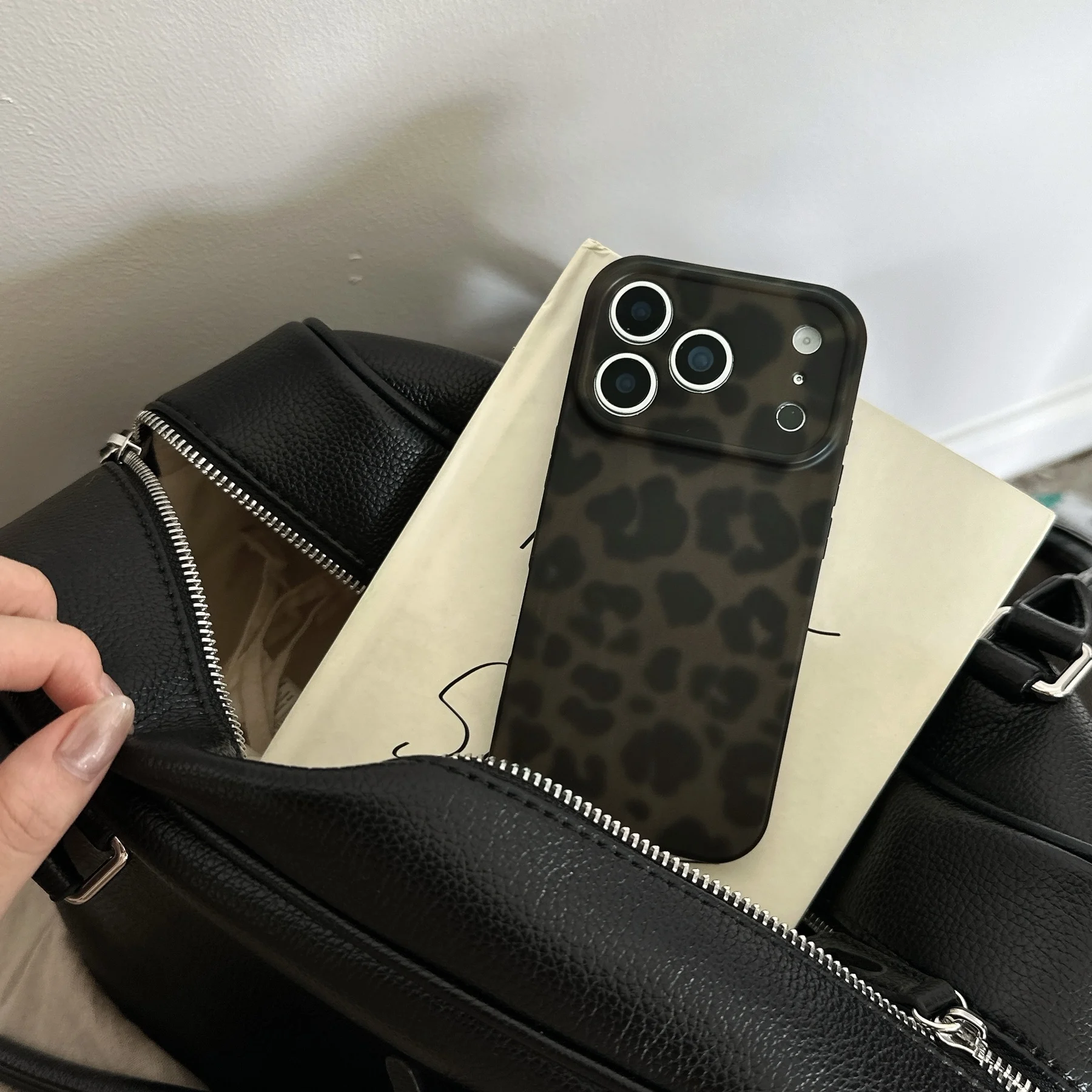 Retro stilvolle bernsteinfarbene Lamber-Muster glänzende Handyhülle für iPhone 17, 16, 15, 14, 13, 12, Pro Max Plus Air – Detail 29