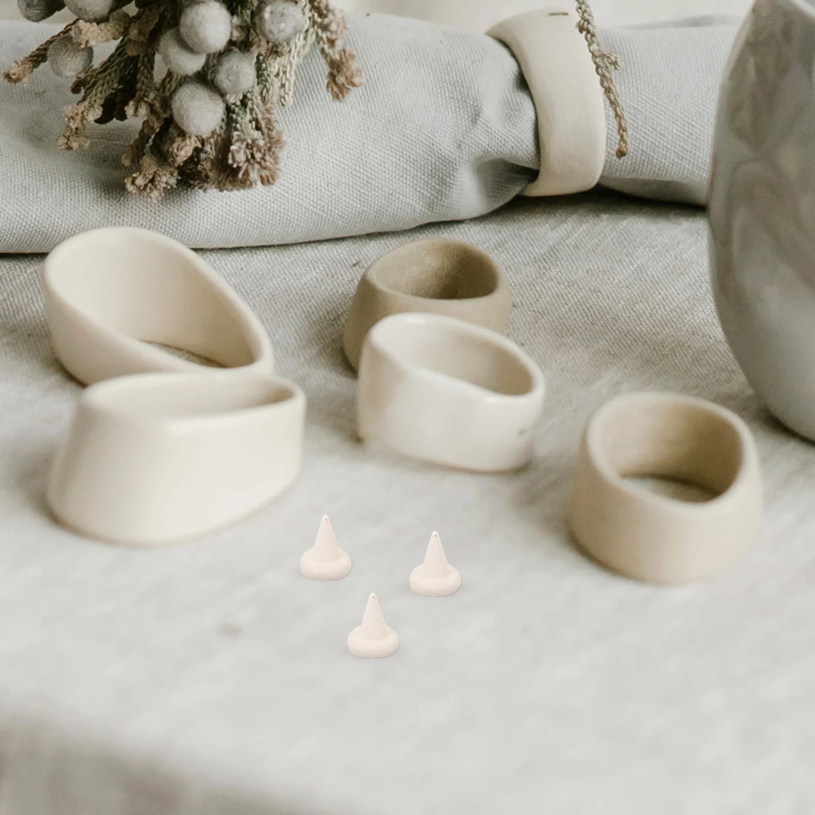 

10pcs Pottery Refractory Support Nails Ceramic Kiln Nail Durable Clay Firing Tools For Oven Glass Fireplace -- Sculpting