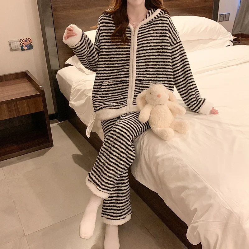 

Women's Loose Fleece Zipper Cardigan Set Hooded Striped Half Velvet Winter Home Clothes Long Sleeve Stand Collar Sleepwear