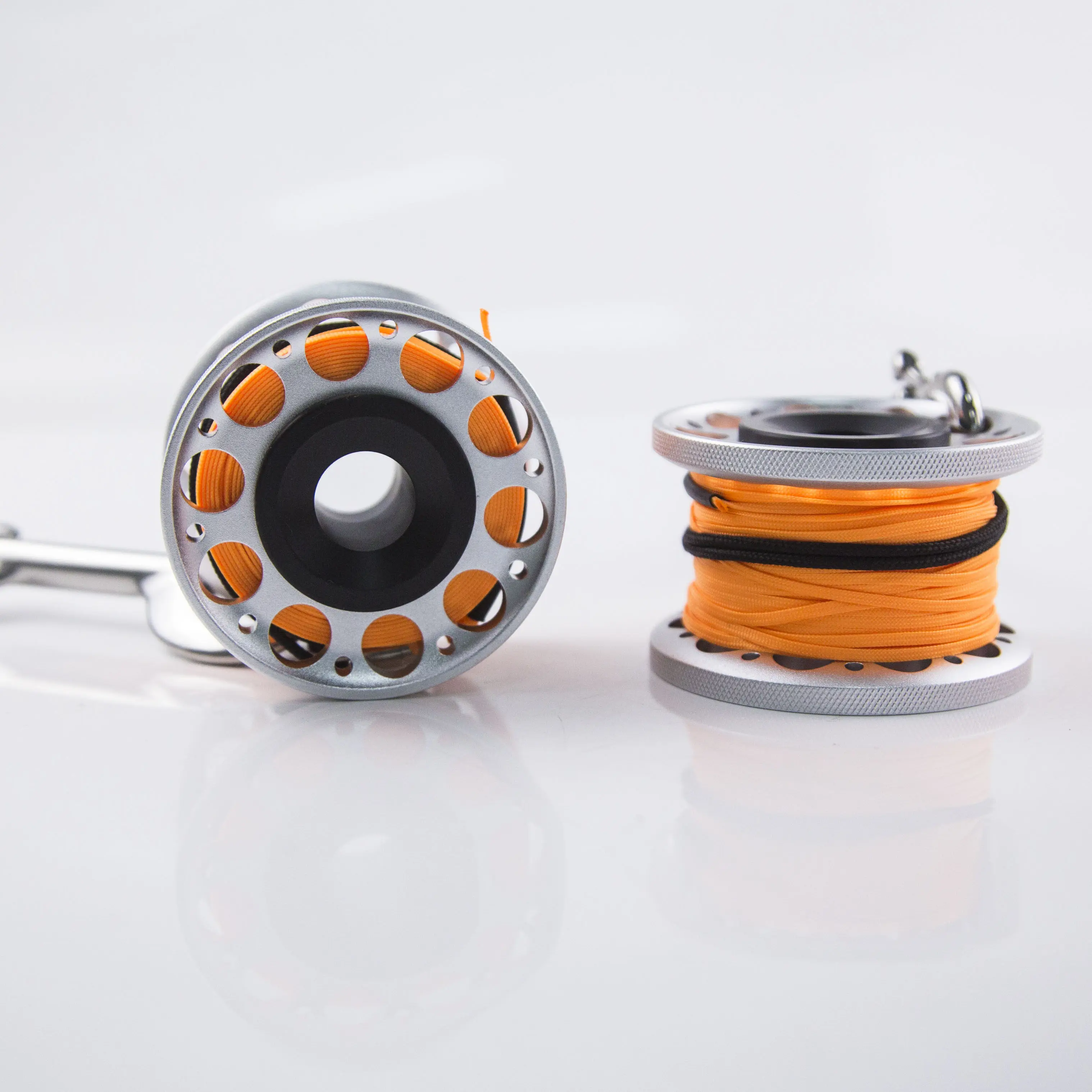 Submersible Reel SMB Aluminum Alloy 30m Scuba Free Submersible Ropes Color Spools Equipped with Geodesic Buoys Float Rods view 3