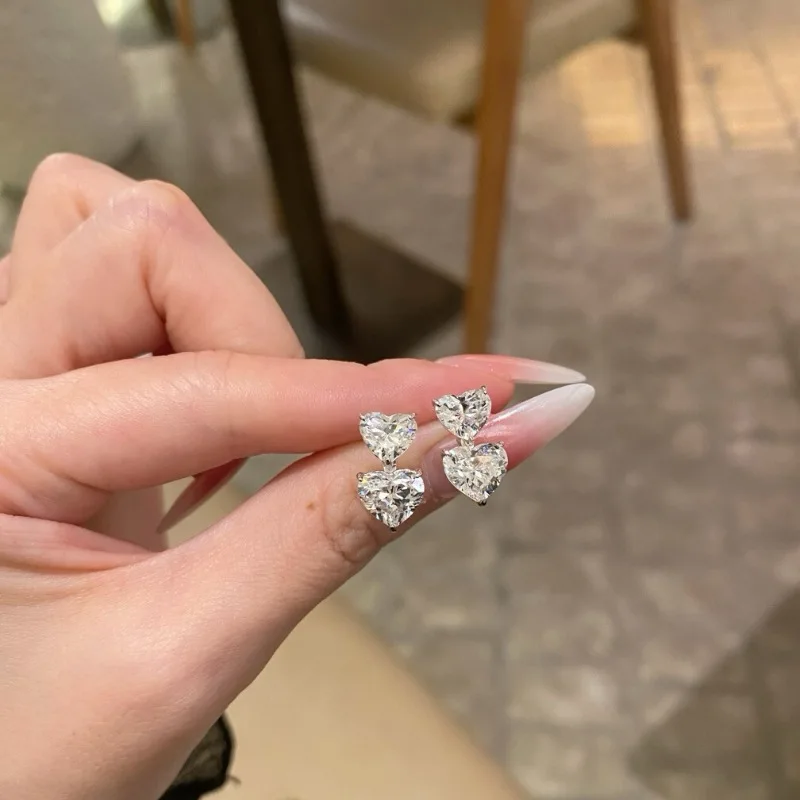 TFGLBU 3/6cttw Double Heart Cut Moissanite Stud Earrings For Women Pass Diamond Tester Pen 925 Platinum Plating With Certificate