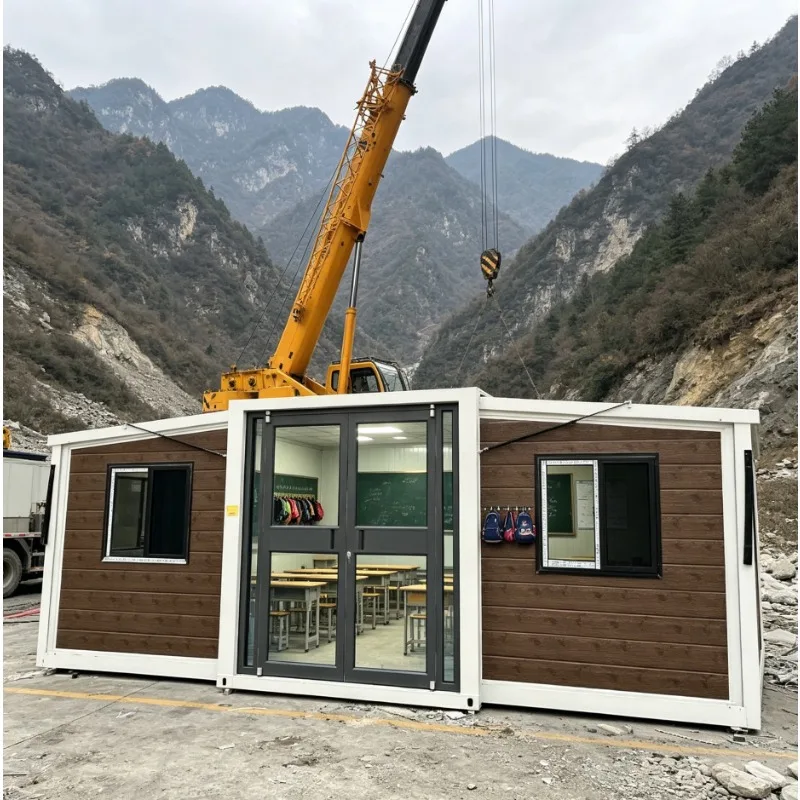 Quick Assembly Expandable Container House 20ft 40ft Portable Prefab Home Foldable Mobile Villa with Kitchen Bathroom CE