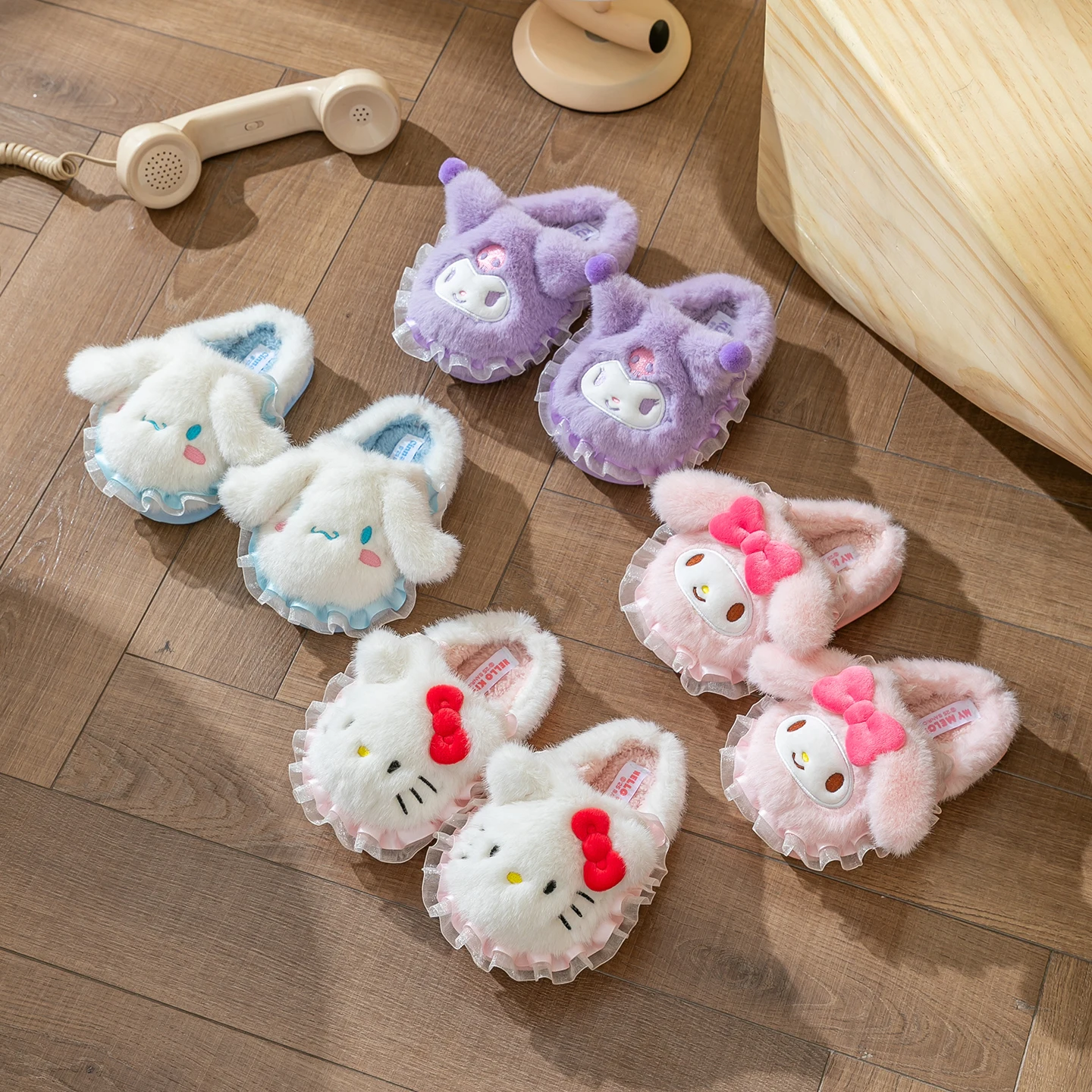 

Cartoon Cute Sanrio Children Women Slippers Indoor Warm Comfort Lightweight Bedroom Concise Winter Cotton Shoes Kids Slides