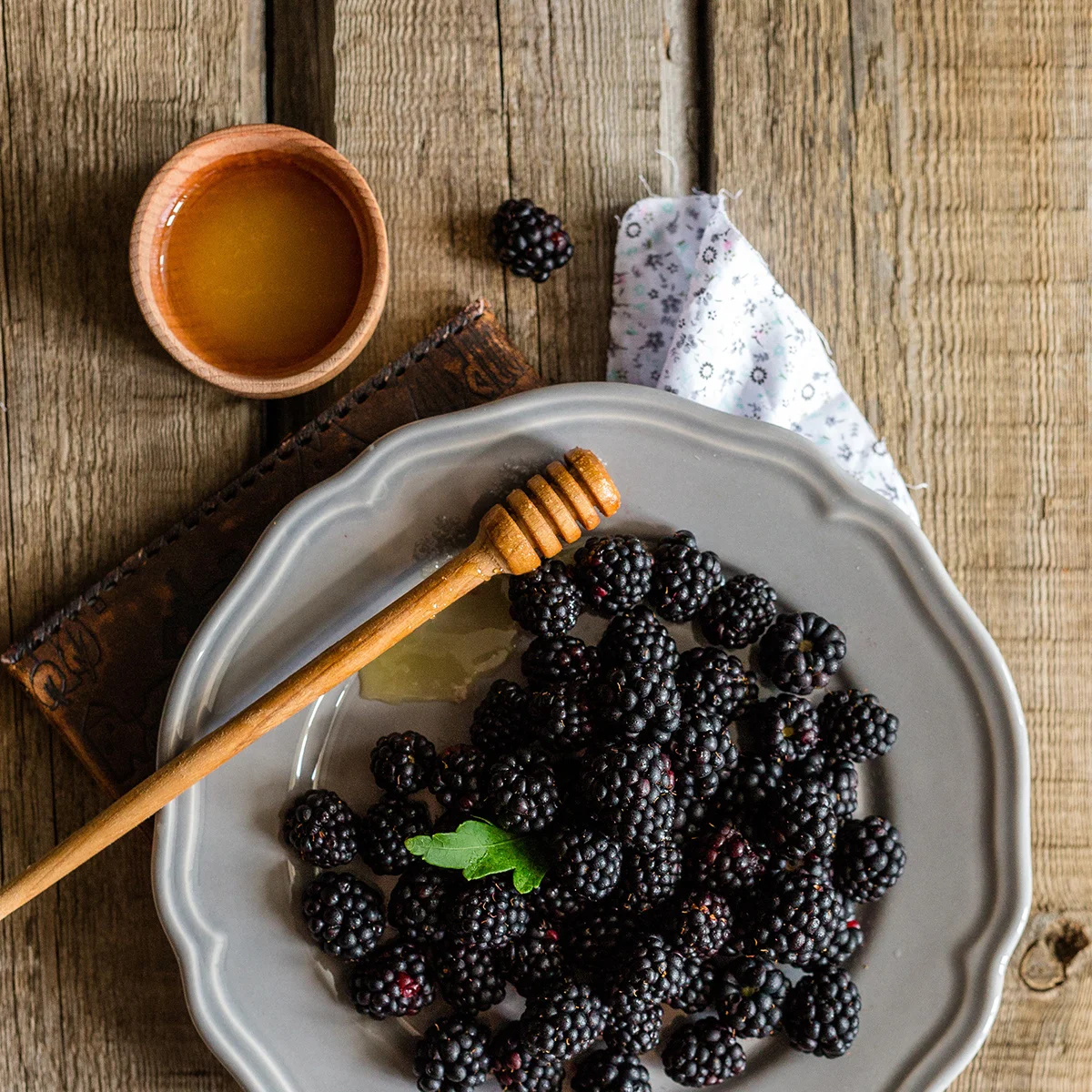 

12Pcs 15cm Wood Honey Mixing Stick Comfortable Grip Portable for Coffee and Honey Use Kitchen Stirring Rod Coffee Mixing Stick