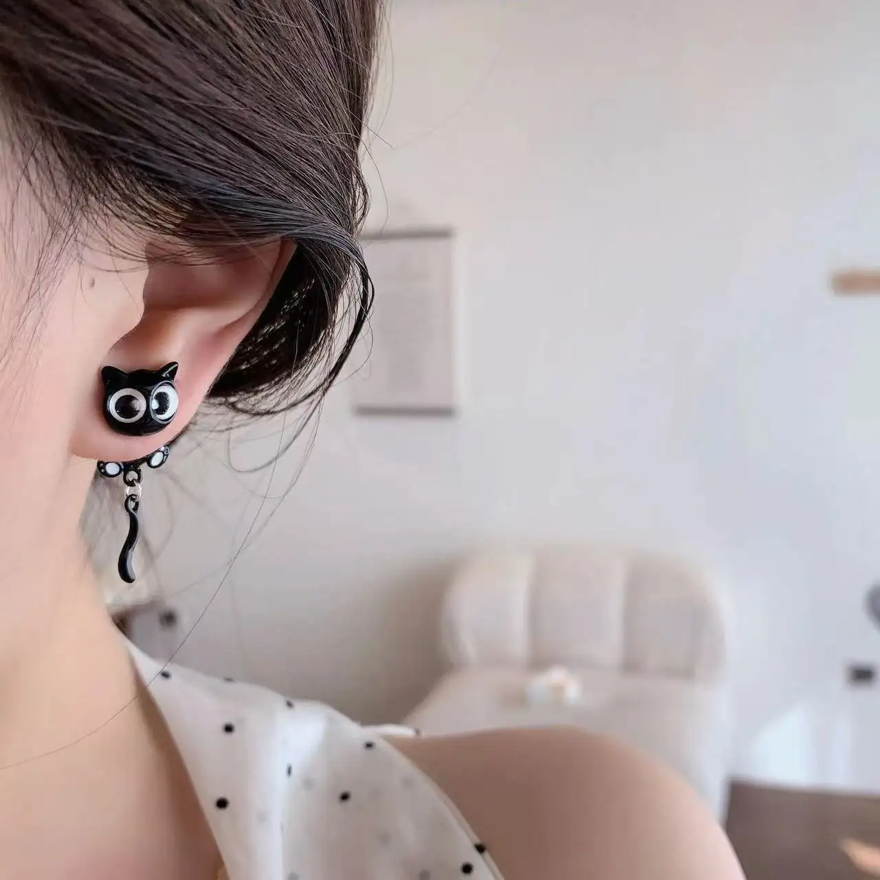 Lustige Cartoon-Ohrringe mit schwarzem Kätzchen, süßem, coolem und niedlichem Design, kreativer, modischer Katzen-Tier-Ohrclip für Frauen und Mädchen, Accessoire – Detail 3