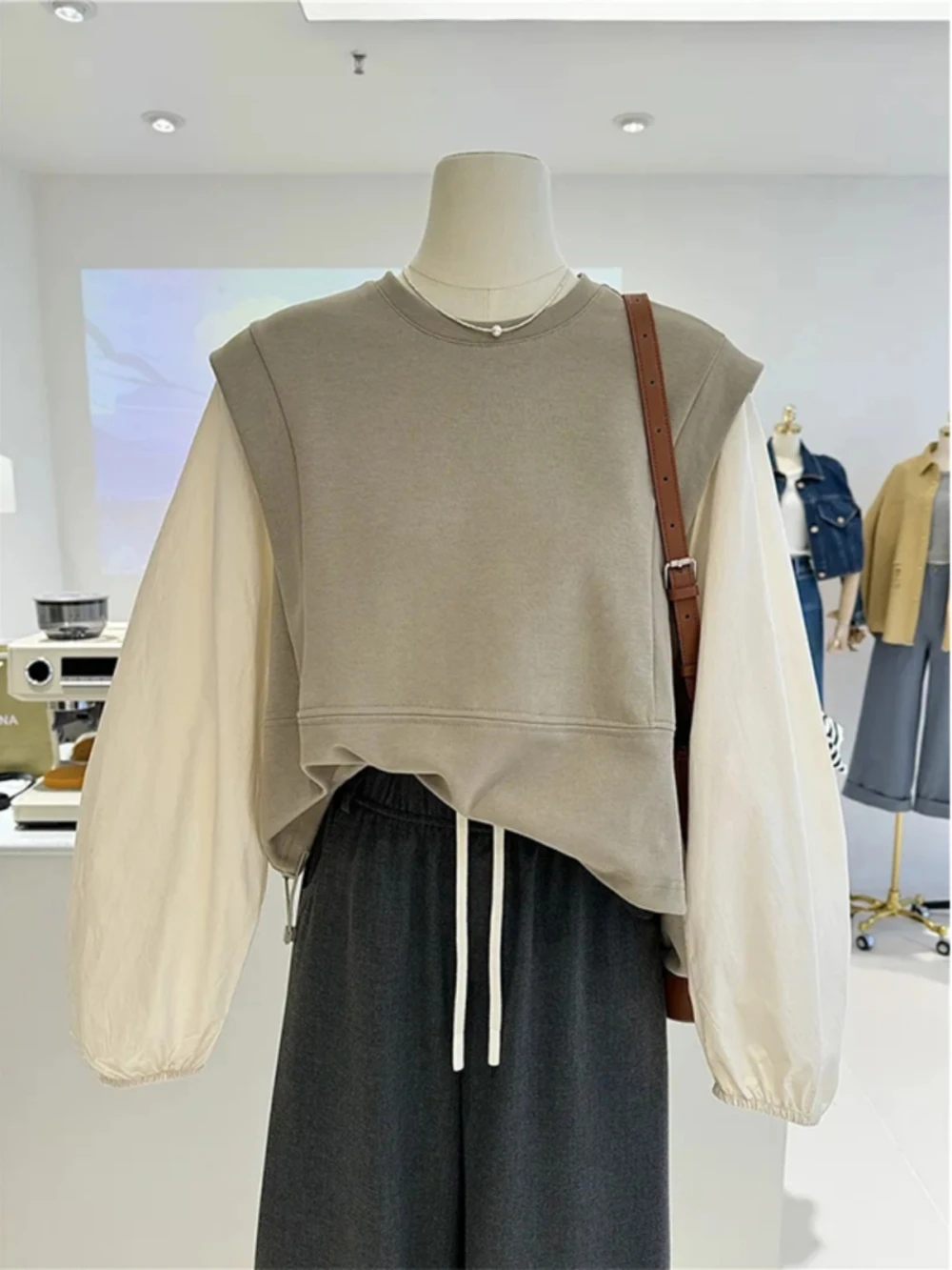 

Женская повседневная толстовка больших размеров с объемными рукавами, универсальный осенний модный топ, имитирующий комплект из двух предметов