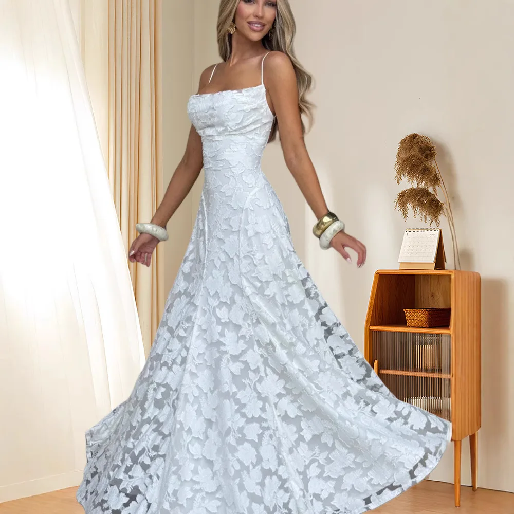 เสื้อผ้าแฟชั่นฤดูร้อน 2025 สำหรับผู้หญิง สายไขว้ ผ้าโพลีเอสเตอร์ถัก ดีไซน์เซ็กซี่ ทันสมัย