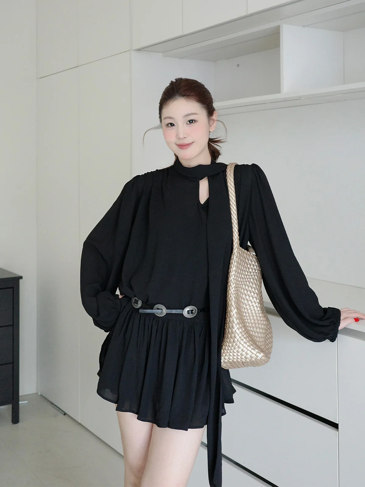 

Платье-рубашка Miaomiaozhang с V-образным вырезом и длинными рукавами из шифона, повседневное, модное, утягивающее, короткое, из полиэфирного волокна, дышащее, приятное к телу.