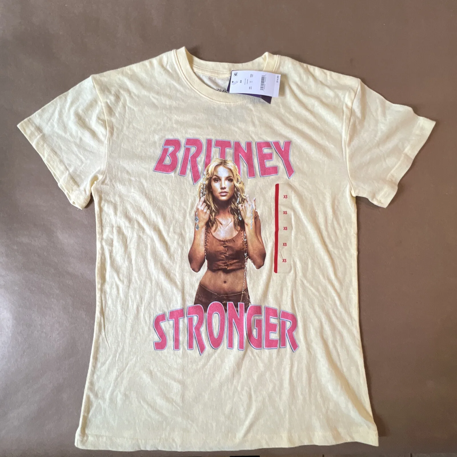 NWT Britney Spears Stronger T-Shirt Größe XS Brittany Tee Gelb NEU
