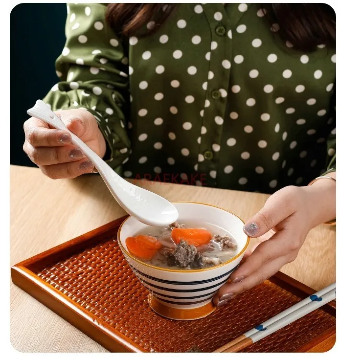 ملعقة سيراميك إبداعية ولطيفة ، ملعقة ذيل السمكة ، ملعقة حساء للشرب المنزلي ، ملعقة سيراميك بمقبض طويل
