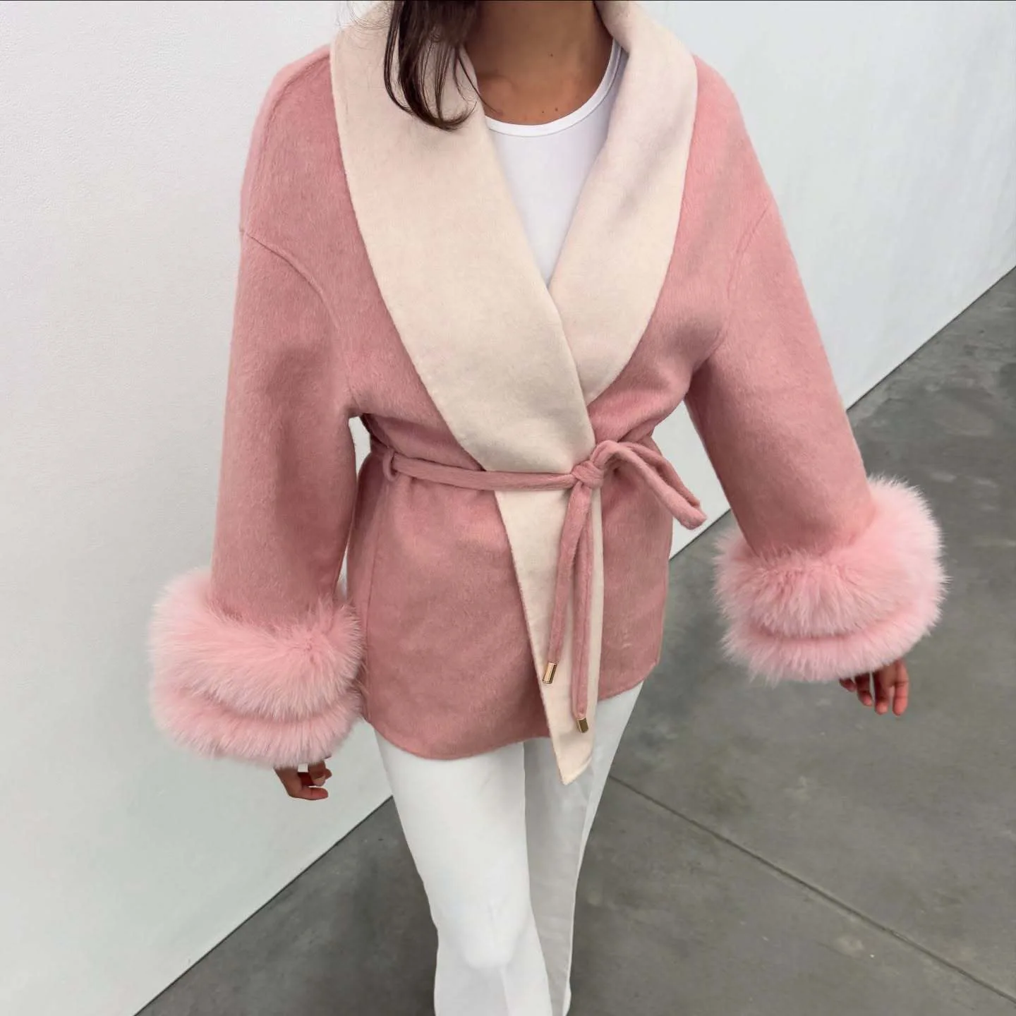 مزاجه 2025 الخريف/الشتاء نمط جديد الدانتيل يصل الأصفاد طبقة مزدوجة معطف الصوف للنساء