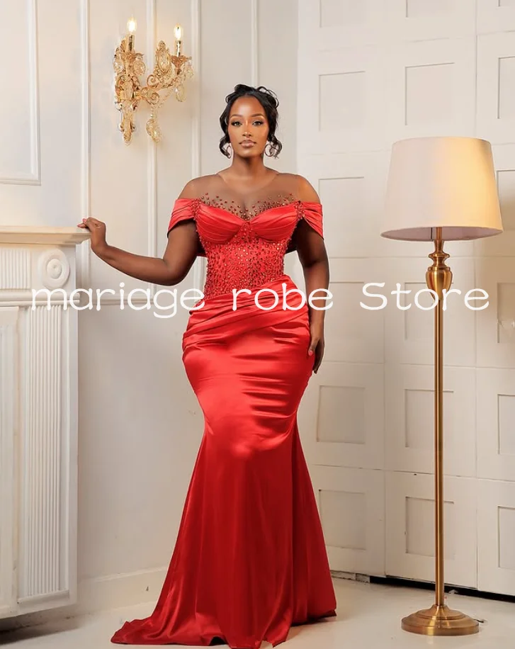 Rote lange Abendkleider im Meerjungfrau-Stil, durchsichtiges Mesh-Aso Ebi, schulterfrei, gerüscht, maßgeschneidertes Abschlussball-Anlasskleid