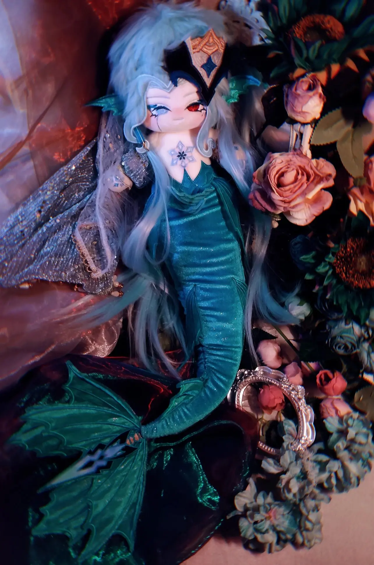 2025 Recién llegado Preventa Genshin Impact Dottore Insignia de metal