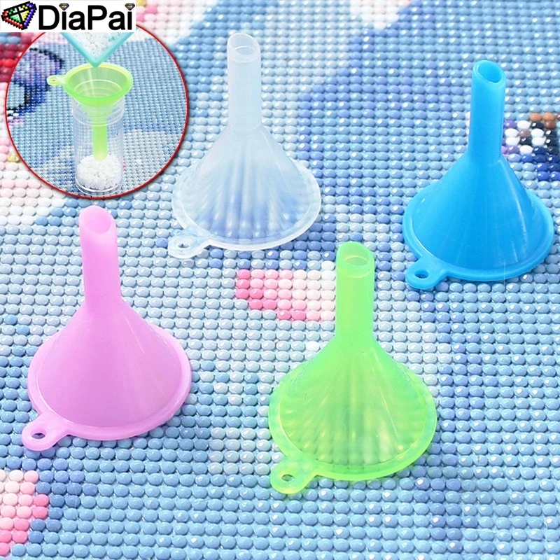 DIAPAI (5pcs) Plastic Mini Funnel Packaging Funnel DIY Diamond Painting Tools Bead Storage Subpackage Accessories Random Color