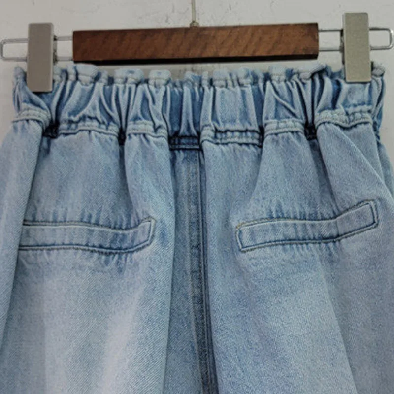 ANJY Spring Summer New Women European Style Heavy Embroidered Flares Elastic Waist Button Slim Wide Leg Chic Denim Shorts A18774