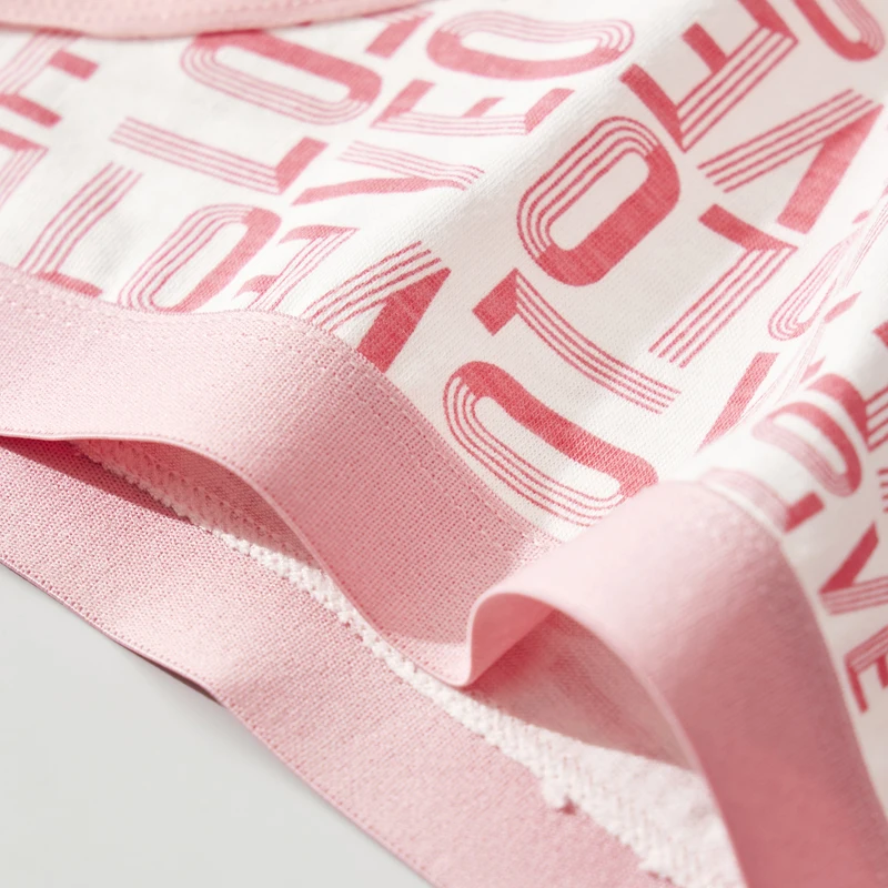 3PCS Women's Briefs Cotton Thong Comfortable and Breathable Low-Rise Sporty Style “LOVE” Letter Print Versatile Panties