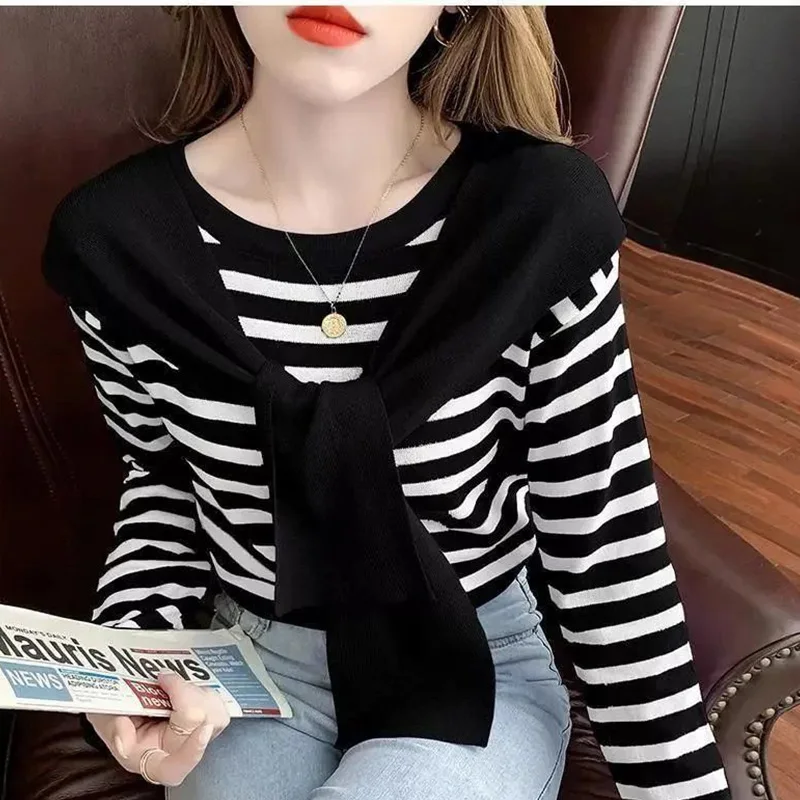 Autumn Casual Korean Striped O-neck Long Sleeve Pullovers Women Clothing All-match Patchwork Fake Two Pieces Sweaters Ladies