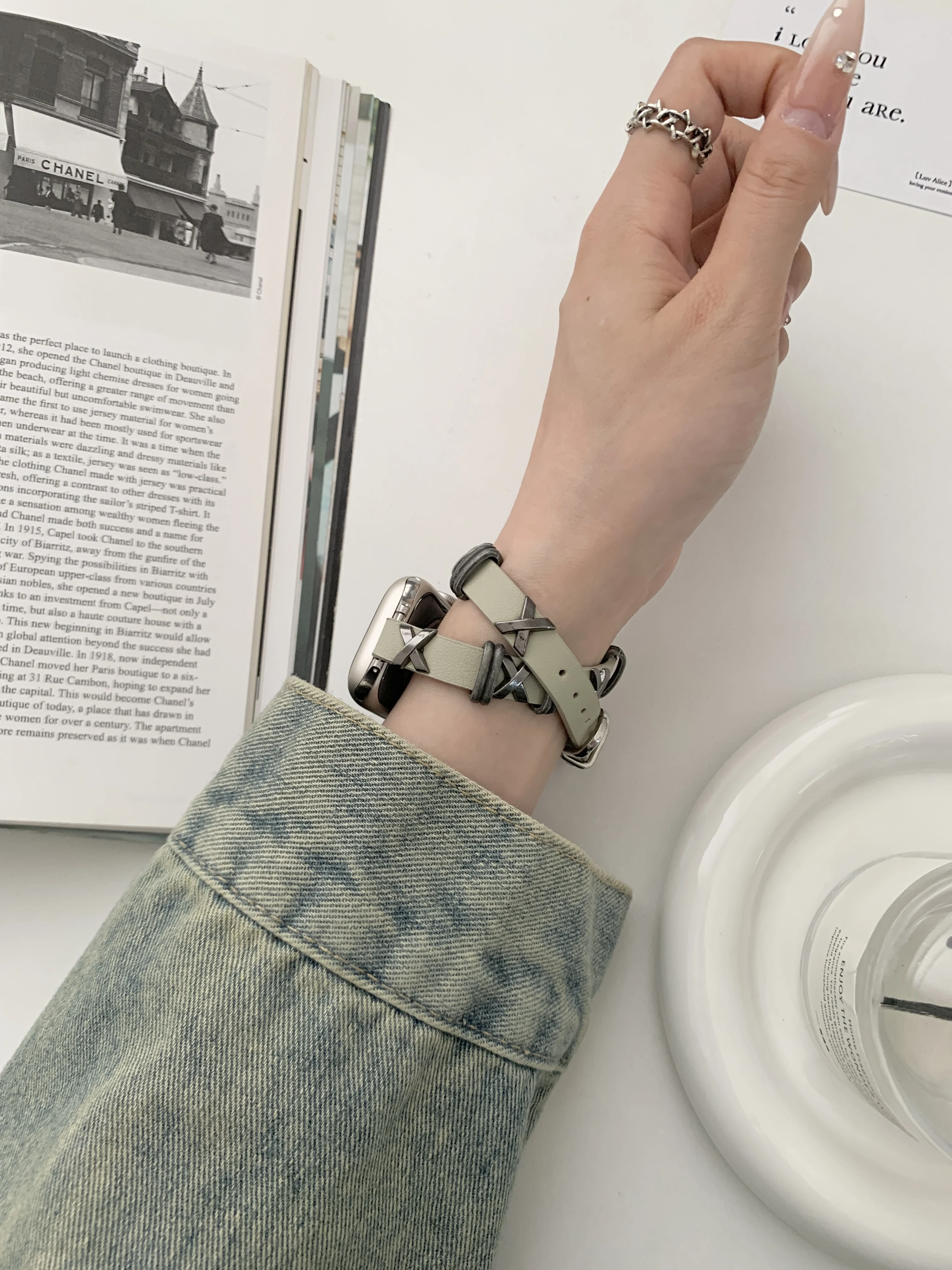 Металлический ремешок в стиле ретро для Apple watch, браслет с двойной цепочкой для iwatch 9 Ultra38 40 4142 44 45 49 мм, женский кожаный браслет