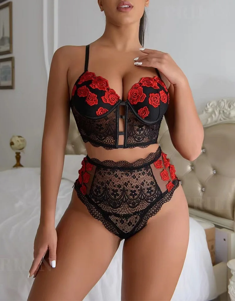 

Fashion Sexy Hollowed Out Lace Bra Set Embroidery Three-point Split Strap Set Spaghetti Strap Bra and Panty Set Womens Lingerie