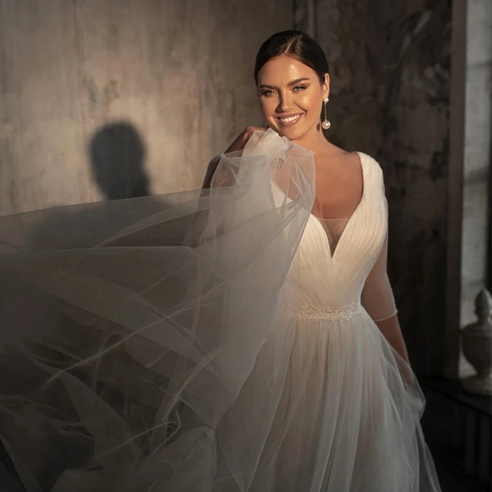 Senza spalline Plus Size abiti da sposa Sweep Train tre quarti Vestidos De Novia 2023 morbido Tulle abiti da sposa bottone indietro