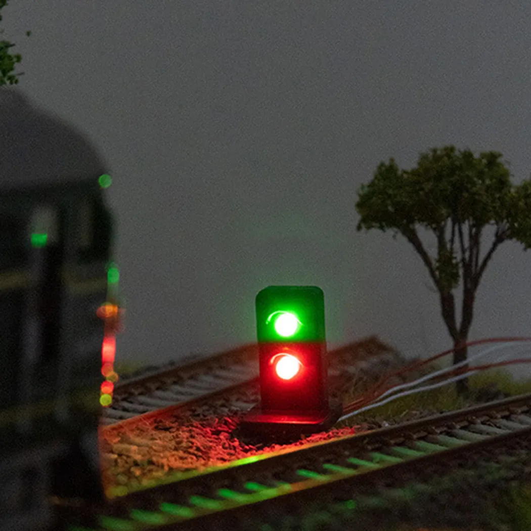 5*Lamp Posts OO HO Gauge 20mm LEDs Made Green/Red Dwarf Signals 2 Aspects Model Train Scenery Or Street Layout Accessories