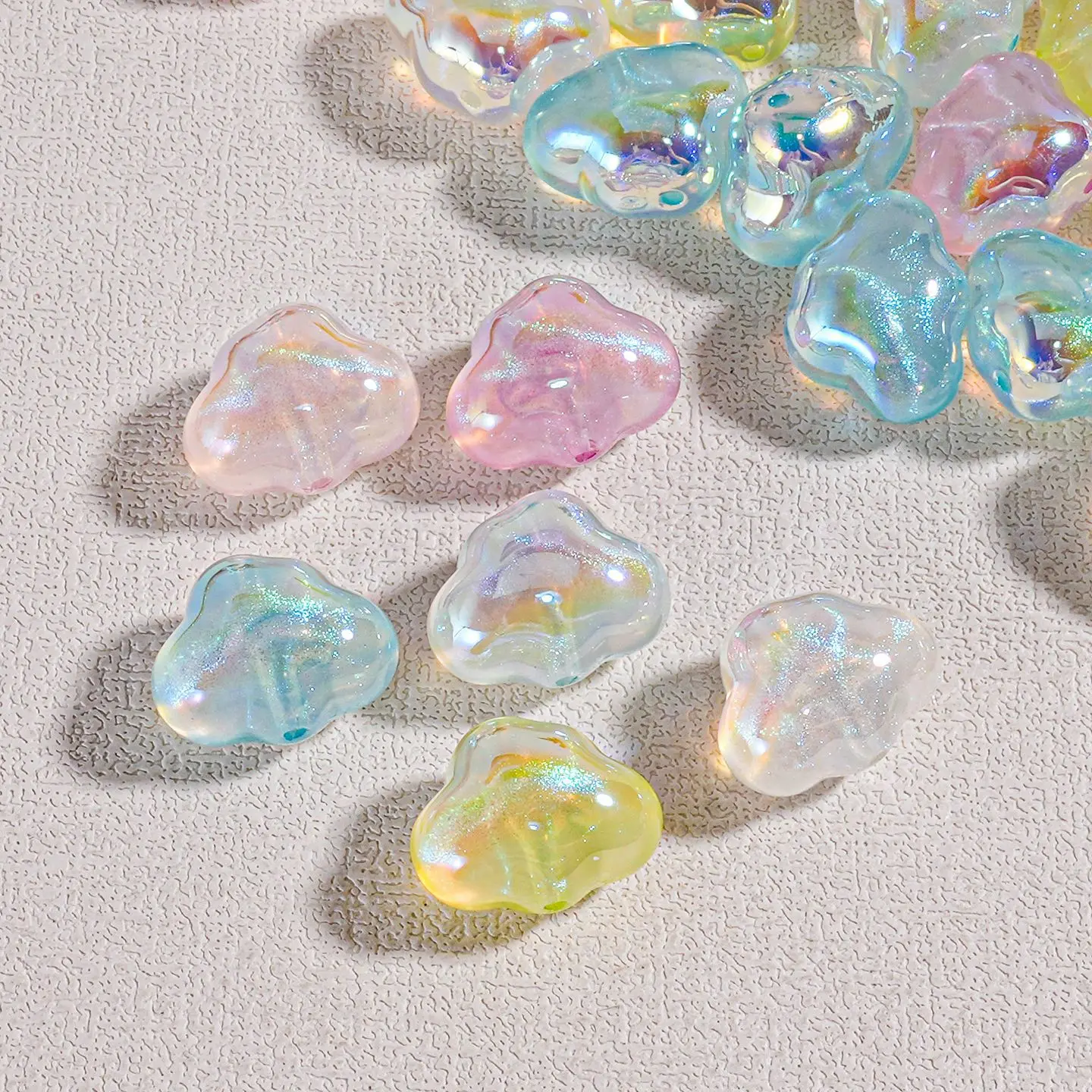 

DIY Ювелирные изделия, блестящие блестящие бусины в форме облака, акриловые пластиковые ювелирные бусины, милое ожерелье для девочек, серьги, браслеты, 60 шт., 15*19 мм