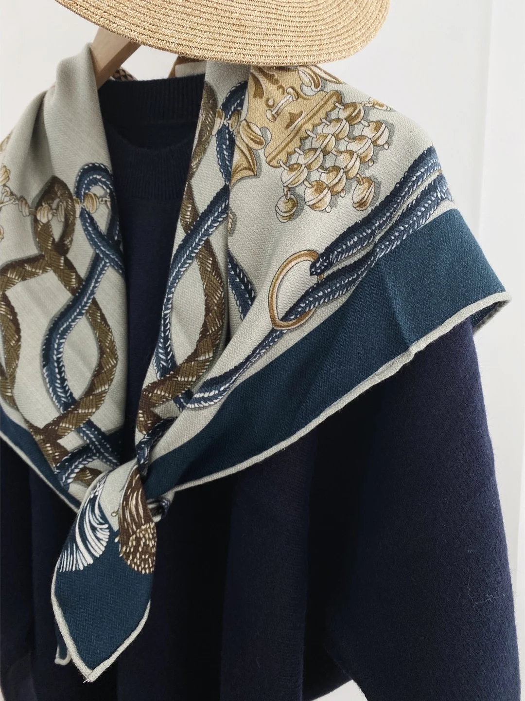 Echarpe-en-soie-et-laine-imprimee-double-face-de-luxe-vintage-rectangulaire-decorative-pour-l'hiver-et-l'automne-unisexe-geometrique