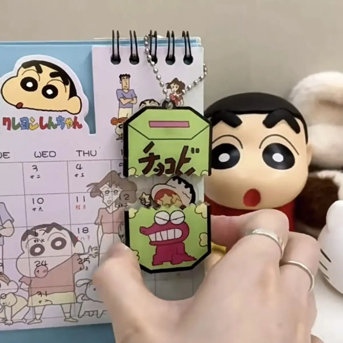 Anima Crayon Shin-Chan portachiavi regolabile simpatico cartone animato mangiare biscotti portachiavi zainetto ciondolo decorazione ragazze giocattoli regali