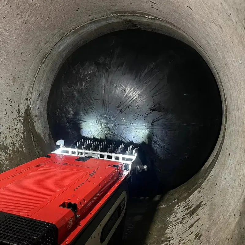 CCTV Sewer Pipe Plugging Robot 600-1500mm, Inflatable Bag Sealing Automated Dredging&Air Pressure Monitoring For Municipal Wells