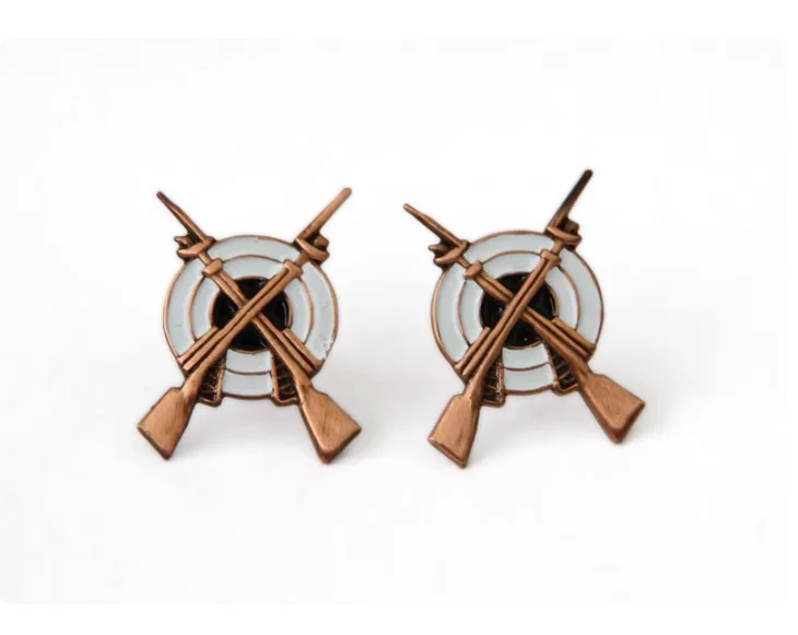 

Символ рага Радянской Красной Армии времен Второй мировой войны M35/40 — пехота