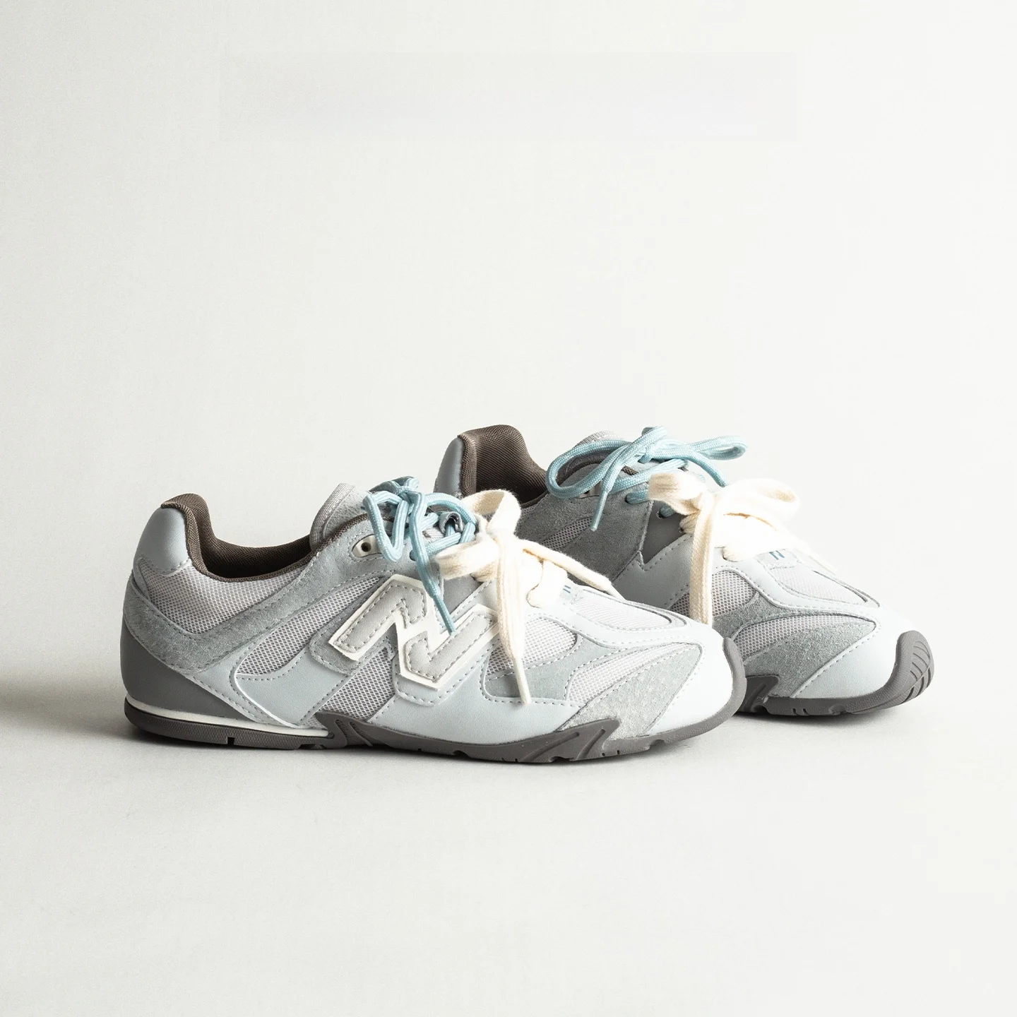 chaussures-de-sport-decontractees-et-tendance-pour-femmes-avec-semelle-interieure-en-cuir-rehaussee-style-retro-double-lacet-respirantes-pour-activites-de-plein-air