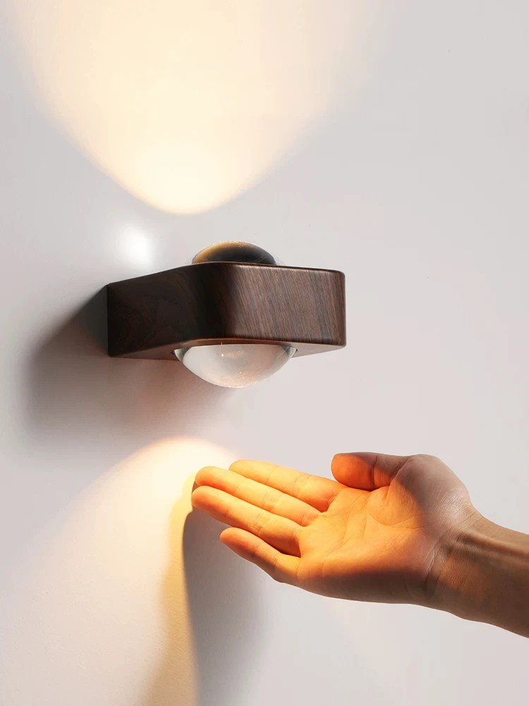 

Современный минималистичный настенный светильник для спальни, прихожей, коридора, в скандинавском стиле, с LED-подсветкой вверх-вниз, для домашнего декора